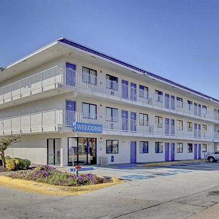 Motel 6-Capitol Heights, Md - Washington Largo Exterior photo