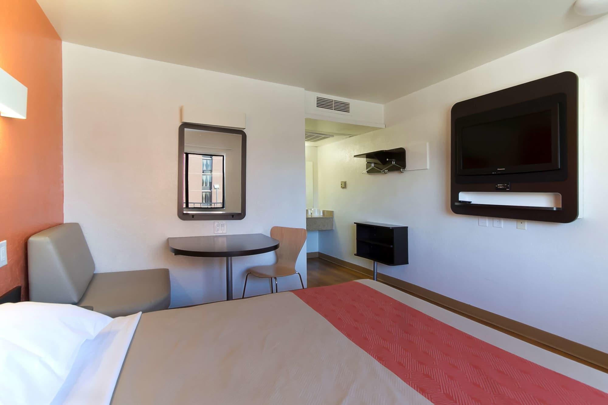 Motel 6-Capitol Heights, Md - Washington Largo Exterior photo