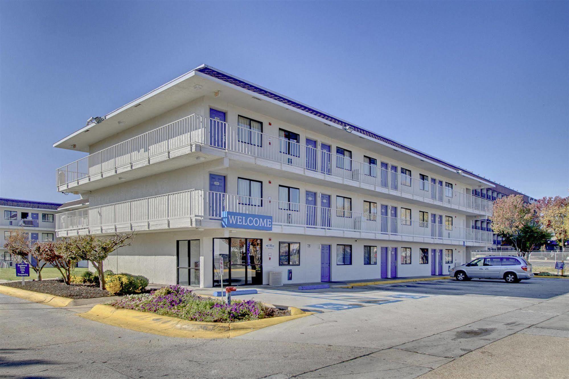Motel 6-Capitol Heights, Md - Washington Largo Exterior photo