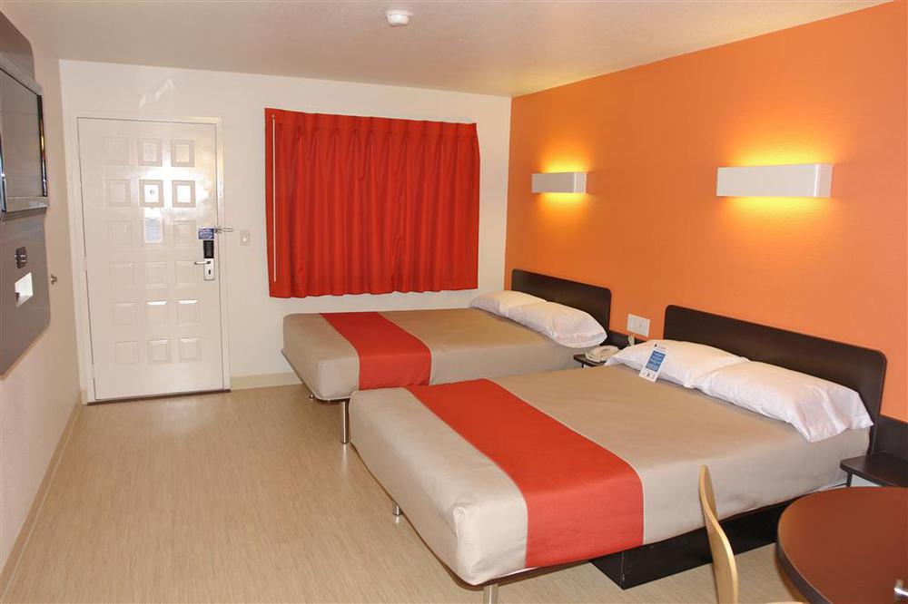 Motel 6-Capitol Heights, Md - Washington Largo Room photo